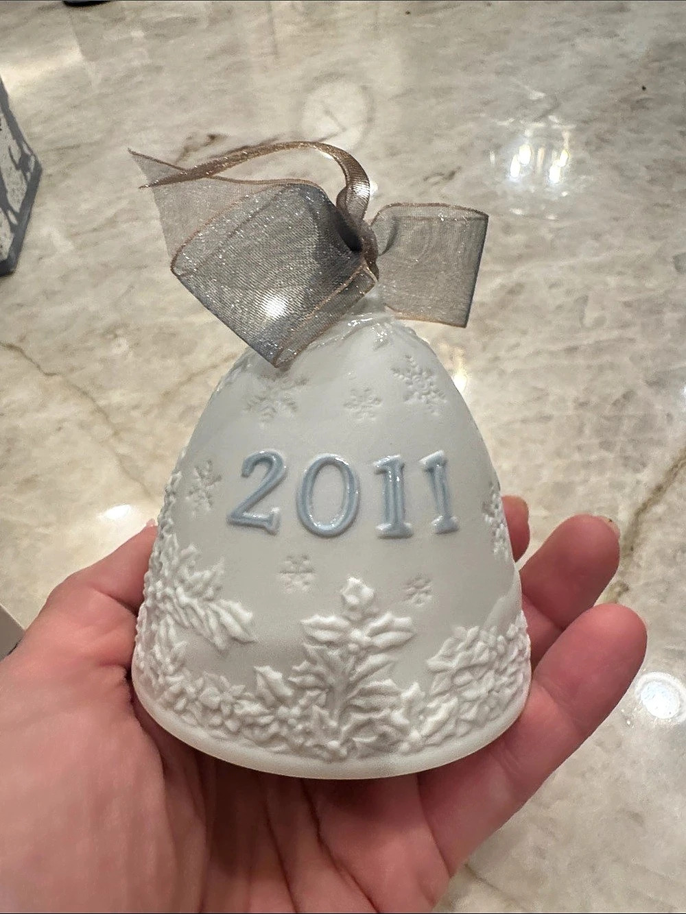 Lladró Annual Edition Christmas Bell, 2011 Holiday Ornament